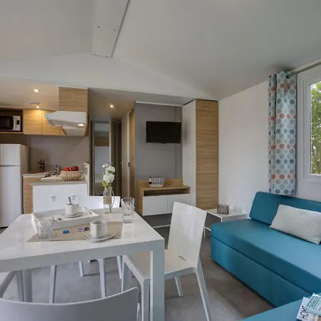 营地 Nautilus 6p 3bdrms Airconpremium 滨海圣奥班