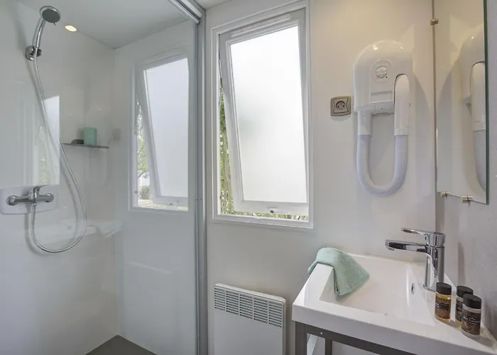 营地 Nautilus 6p 3bdrms Airconpremium